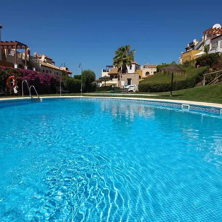 Holiday home Bright 3 Bedroom Corner Townhouse Lomas Bau001